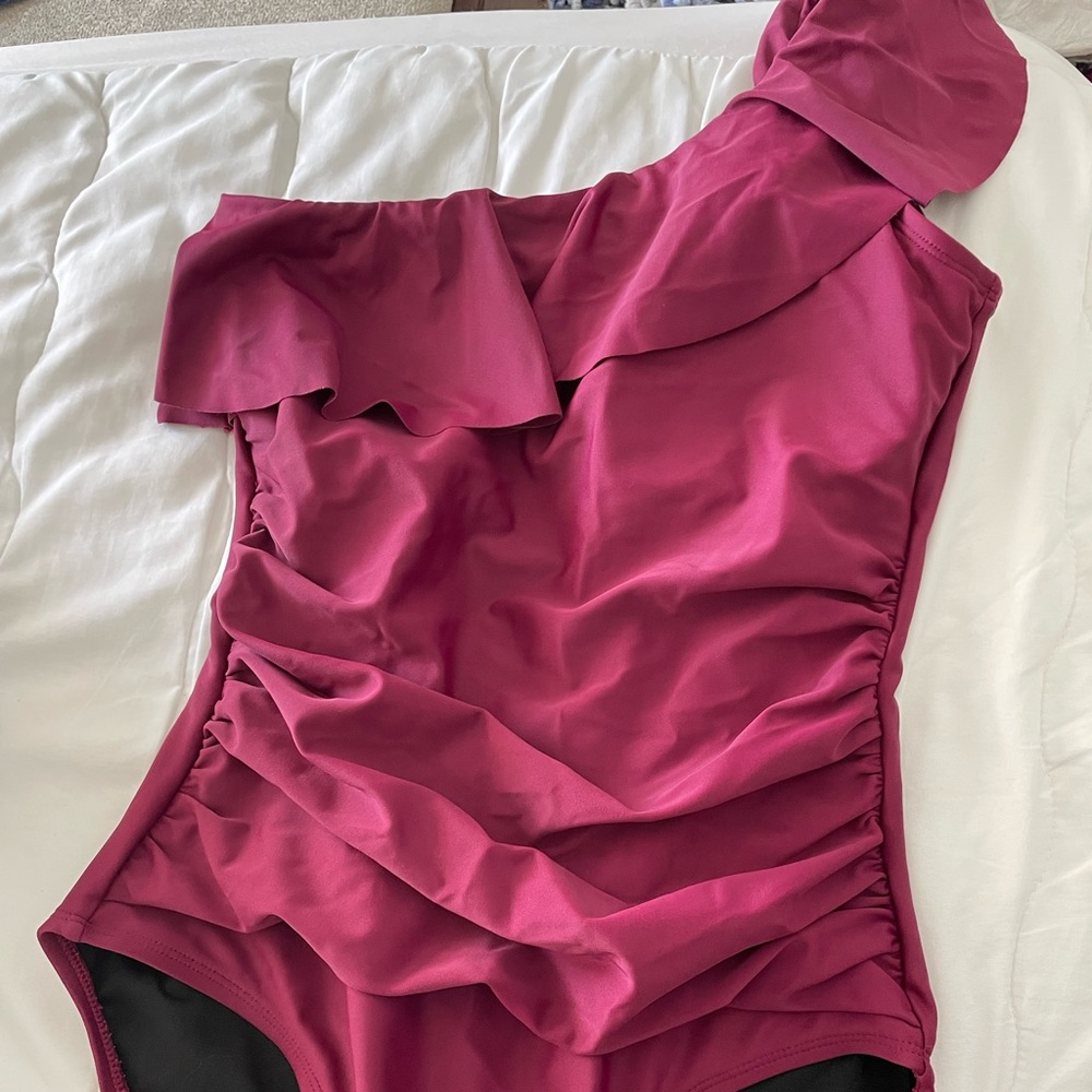Off the shoulder swim suit